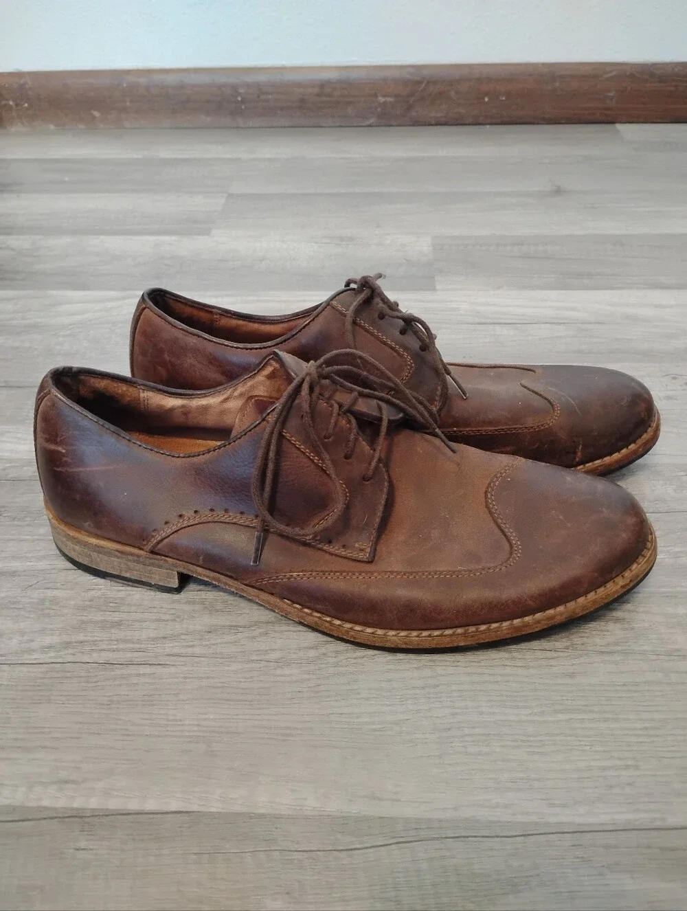 Johnston & Murphy Distressed Leather Formal Saddle Shoes